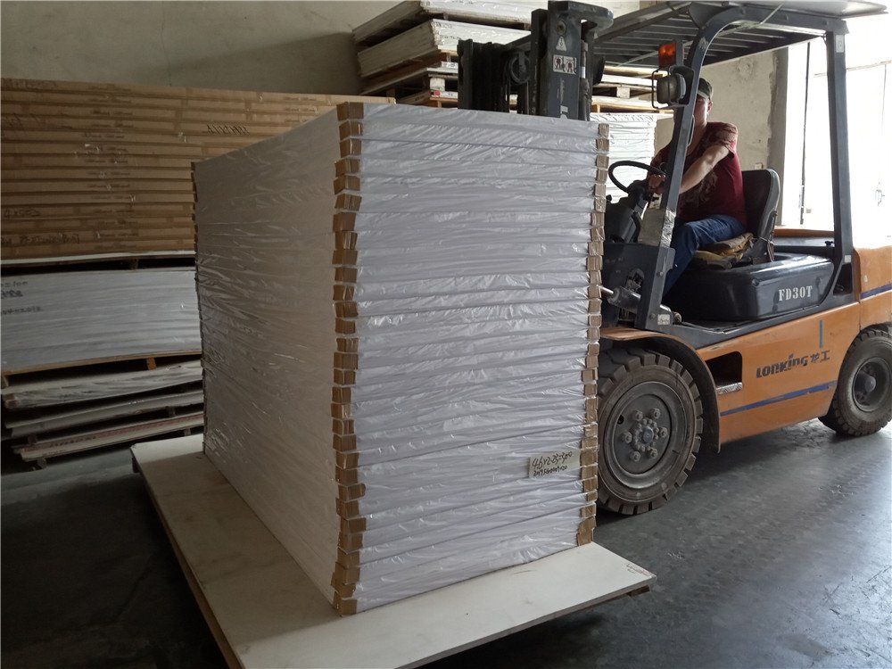 About Us 7 Expanded PVC foam board loading 1
